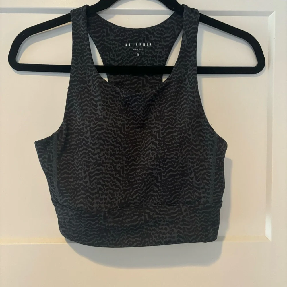 ALLFENIX- SZ M Black Sport Bra/ Lounge Crop Top - Picture 8 of 9